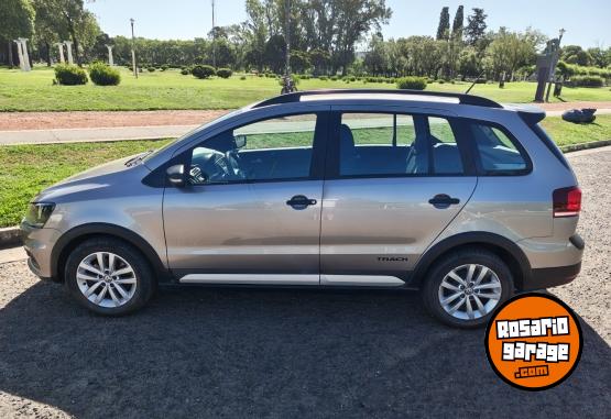 Autos - Volkswagen SURAN TRACK 1.6 2018 Nafta 61000Km - En Venta