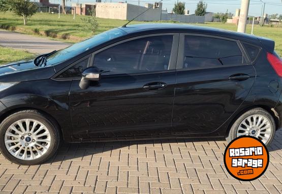 Autos - Ford FIESTA KINETIC SE 2015 Nafta 87000Km - En Venta