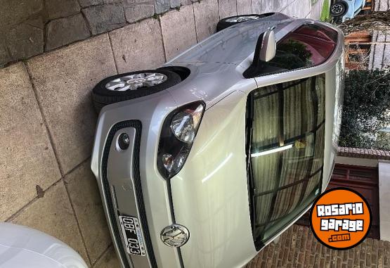 Autos - Volkswagen Up high 2014 Nafta 115000Km - En Venta