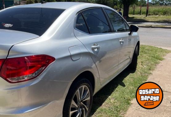 Autos - Citroen Lounge 2017 Nafta 140000Km - En Venta