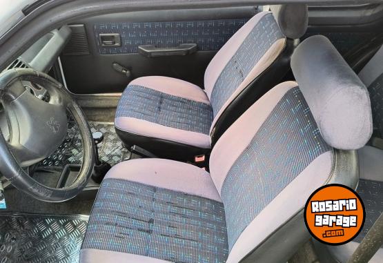 Autos - Peugeot 205 gl 1998 Nafta 228000Km - En Venta