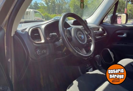 Camionetas - Otra marca Jeep Renegade 2017 Nafta 60000Km - En Venta