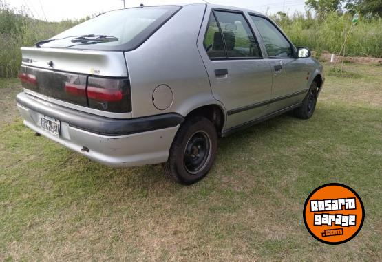 Autos - Renault 19 RN 1994 GNC 111111Km - En Venta