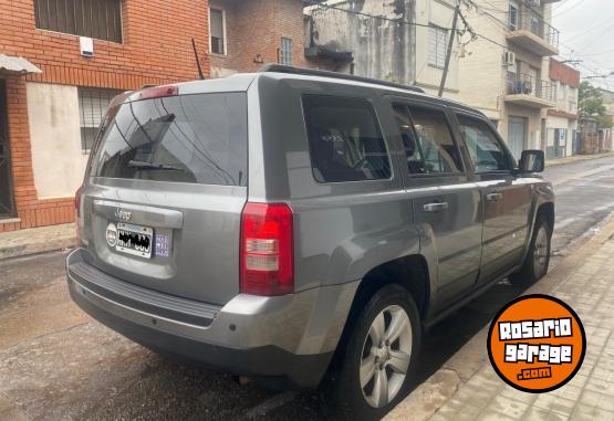 Camionetas - Jeep PATRIOT 2013 Nafta 167000Km - En Venta