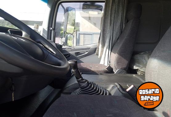 Camiones y Grúas - Mercedes Benz Axor 1933 S 36 - Año 2012 - En Venta