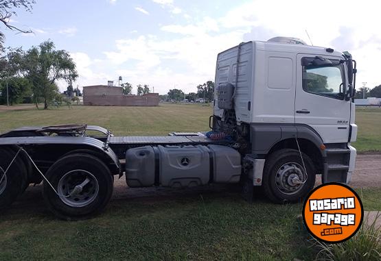 Camiones y Grúas - Mercedes Benz Axor 1933 S 36 - Año 2012 - En Venta