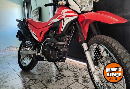 Motos - Honda Xr 2022 Nafta 6880Km - En Venta