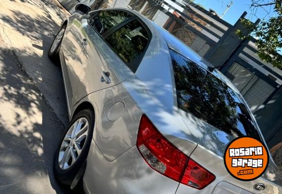 Autos - Kia Cerato 2011 Nafta 125000Km - En Venta