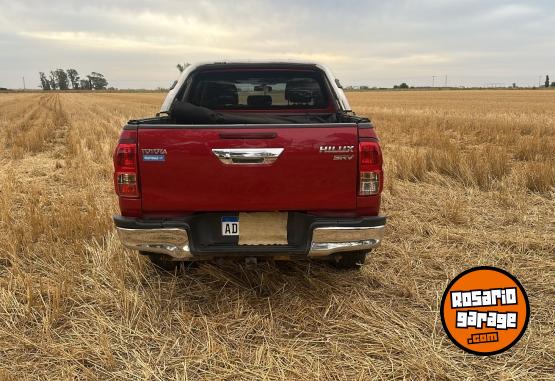 Camionetas - Toyota hilux 2018 Diesel 129000Km - En Venta