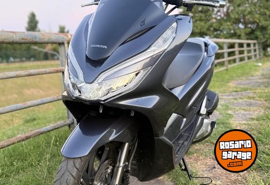 Motos - Honda PCX 2019 Nafta 5800Km - En Venta