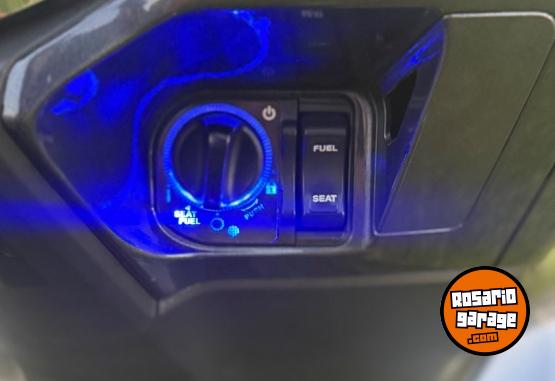 Motos - Honda PCX 2019 Nafta 5800Km - En Venta