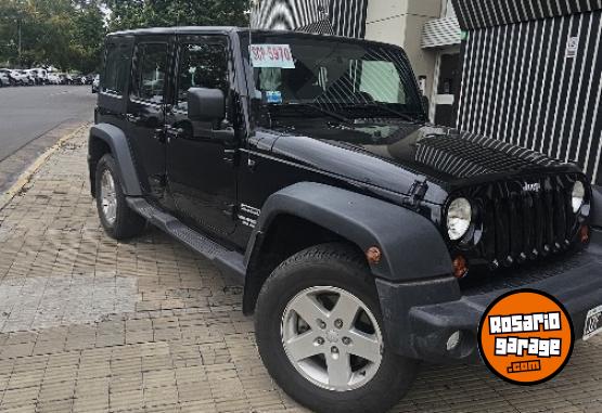 Camiones y Grúas - Jeep Wrangler Unlimited 42MIL km - En Venta