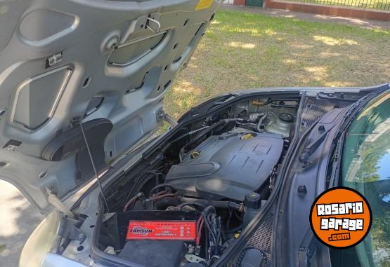 Utilitarios - Renault Kangoo familiar 2012 Diesel 245000Km - En Venta