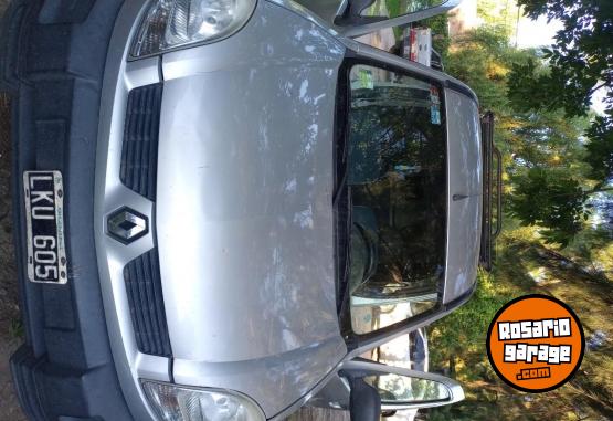 Utilitarios - Renault Kangoo 2012 GNC 269000Km - En Venta