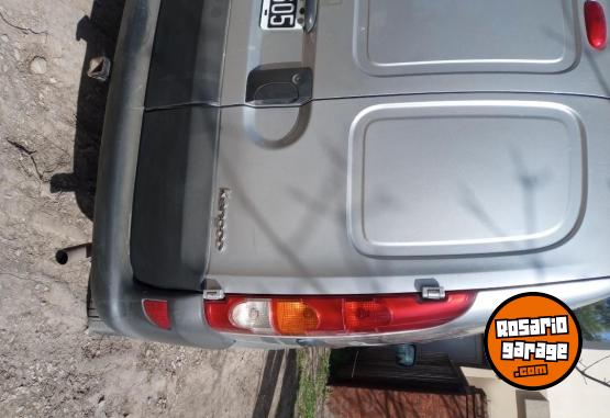 Utilitarios - Renault Kangoo 2012 GNC 269000Km - En Venta