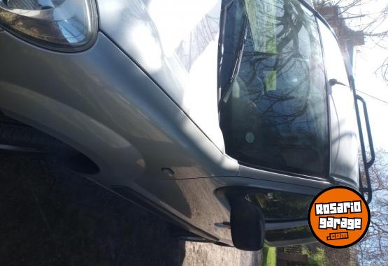Utilitarios - Renault Kangoo 2012 GNC 269000Km - En Venta