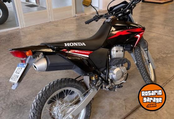 Motos - Honda Tornado XR 2020 Nafta 2750Km - En Venta