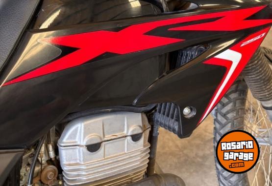 Motos - Honda Tornado XR 2020 Nafta 2750Km - En Venta