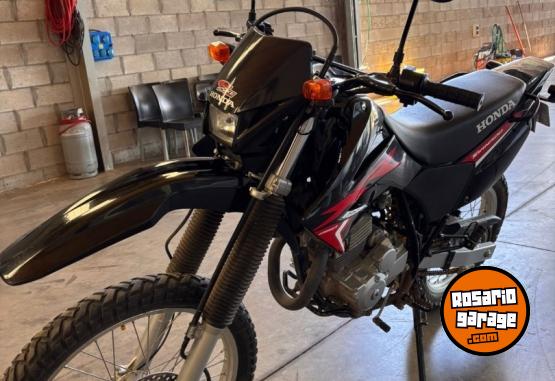 Motos - Honda Tornado XR 2020 Nafta 2750Km - En Venta