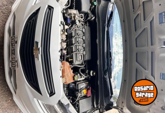 Autos - Chevrolet Prisma 2015 GNC 174000Km - En Venta