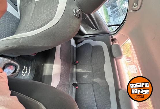 Autos - Chevrolet Prisma 2015 GNC 174000Km - En Venta