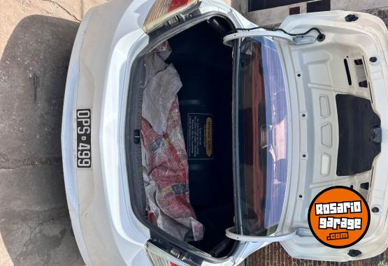 Autos - Chevrolet Prisma 2015 GNC 174000Km - En Venta