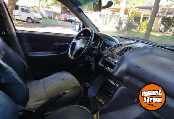 Utilitarios - Volkswagen Caddy 2006 Diesel 286000Km - En Venta