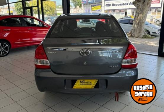 Autos - Toyota Etios XLS 2016 Nafta 124000Km - En Venta