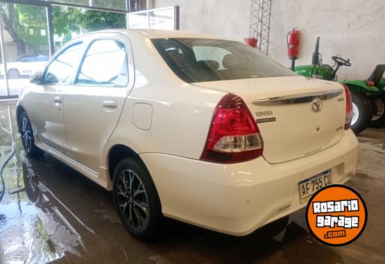 Autos - Toyota Etios 2023 Nafta 66000Km - En Venta