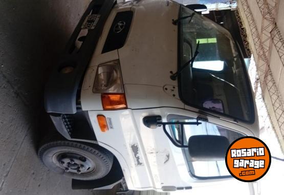 Camiones y Grúas - Hyundai hd65 - En Venta
