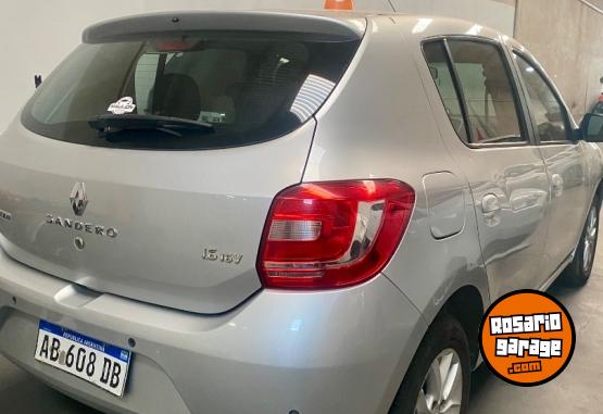 Autos - Renault Sandero 2017 Nafta 128000Km - En Venta