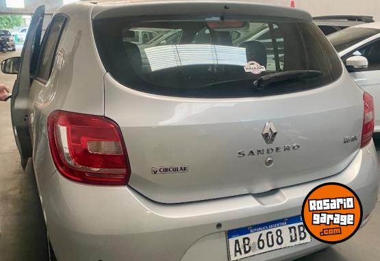 Autos - Renault Sandero 2017 Nafta 128000Km - En Venta