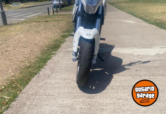 Motos - Benelli TNT25 2017 Nafta 23500Km - En Venta