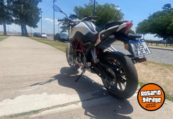 Motos - Benelli TNT25 2017 Nafta 23500Km - En Venta