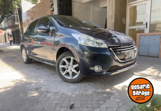 Autos - Peugeot 208 Allure Nav Touch 2014 Nafta 96500Km - En Venta