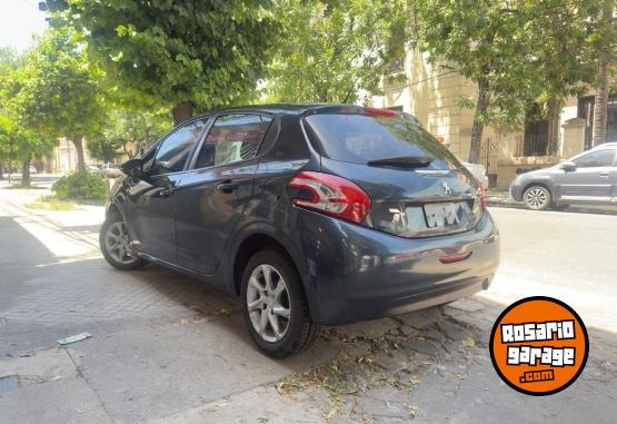 Autos - Peugeot 208 Allure Nav Touch 2014 Nafta 96500Km - En Venta