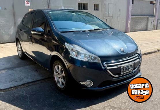 Autos - Peugeot 208 Allure Nav Touch 2014 Nafta 96500Km - En Venta