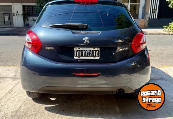 Autos - Peugeot 208 Allure Nav Touch 2014 Nafta 96500Km - En Venta