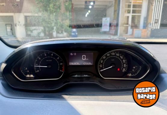 Autos - Peugeot 208 Allure Nav Touch 2014 Nafta 96500Km - En Venta