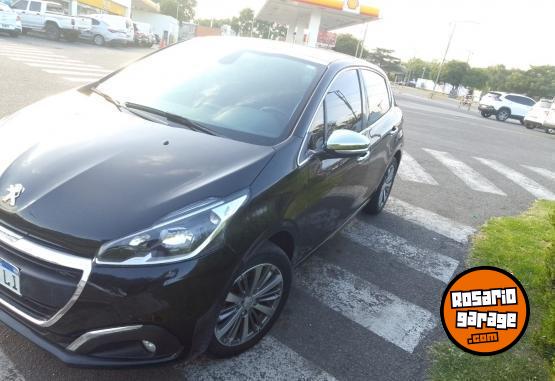 Autos - Peugeot 208 feline 2017 Nafta 50000Km - En Venta