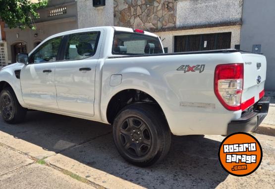 Camionetas - Ford Ranger 4x4 permuto 2014 Nafta 148000Km - En Venta