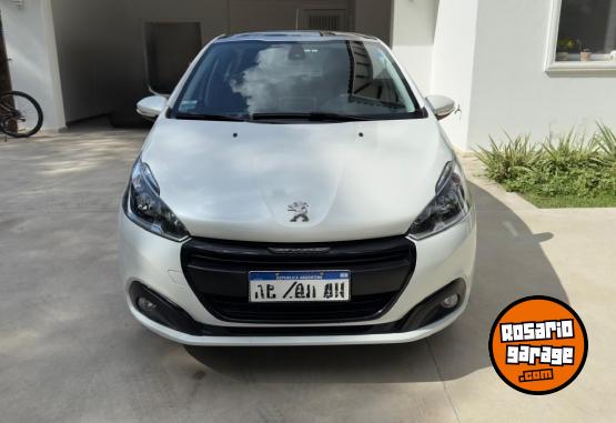 Autos - Peugeot 208 2020 Nafta 48500Km - En Venta
