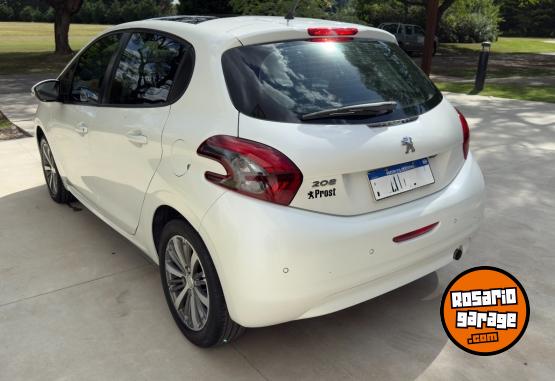 Autos - Peugeot 208 2020 Nafta 48500Km - En Venta
