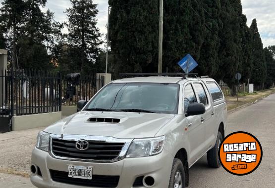 Camionetas - Toyota Hilux Dx 2015 Diesel 151000Km - En Venta