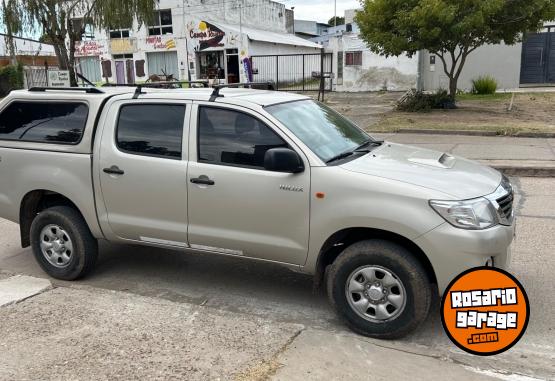 Camionetas - Toyota Hilux Dx 2015 Diesel 151000Km - En Venta