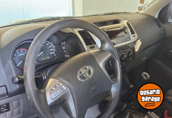 Camionetas - Toyota Hilux Dx 2015 Diesel 151000Km - En Venta