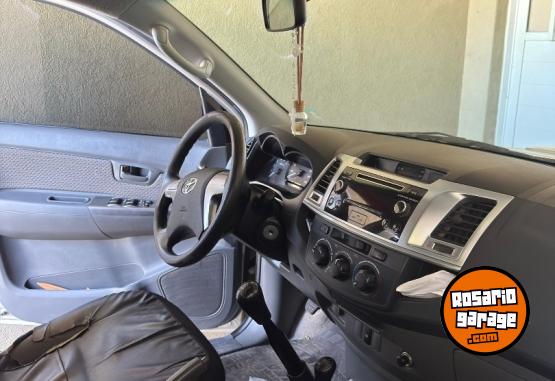 Camionetas - Toyota Hilux Dx 2015 Diesel 151000Km - En Venta