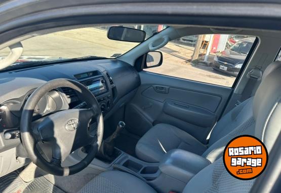 Camionetas - Toyota HILUX DX 2010 Diesel 385000Km - En Venta