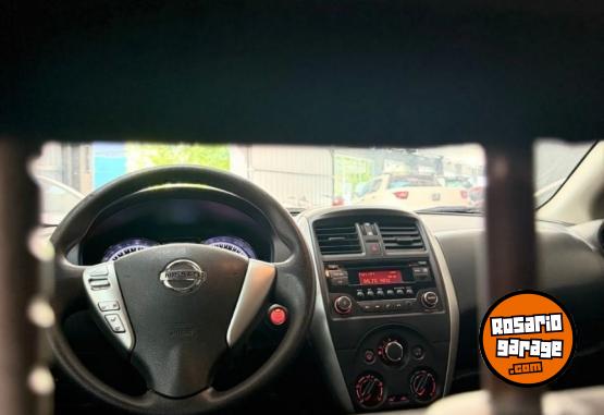 Autos - Nissan Versa Sense Pure Drive 2017 Nafta 134000Km - En Venta