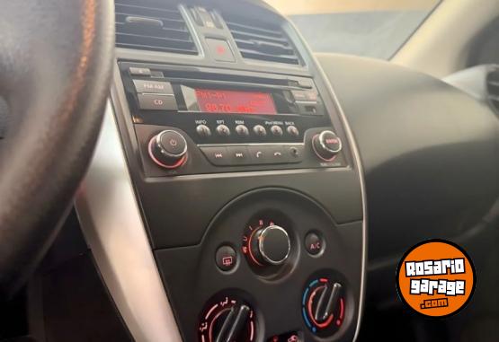 Autos - Nissan Versa Sense Pure Drive 2017 Nafta 134000Km - En Venta